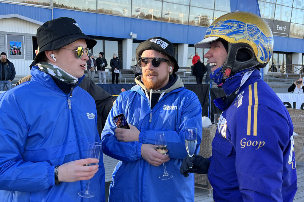 Andelshästen Gliding Eagle på jakt efter andra raka segern